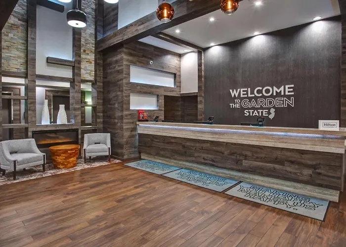 Hampton Inn & Suites By Hilton- Newark Airport Elizabeth