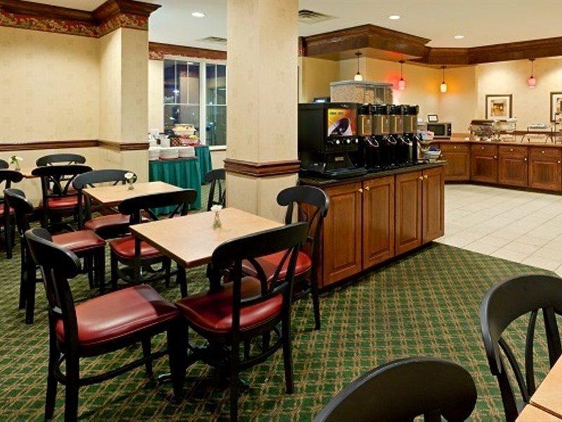 Hotel Hampton & By Hilton- Airport Elizabeth Newark